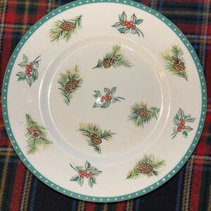 Mikasa Holiday Pinecone and Holly salad Plate with Green Rim set of 5